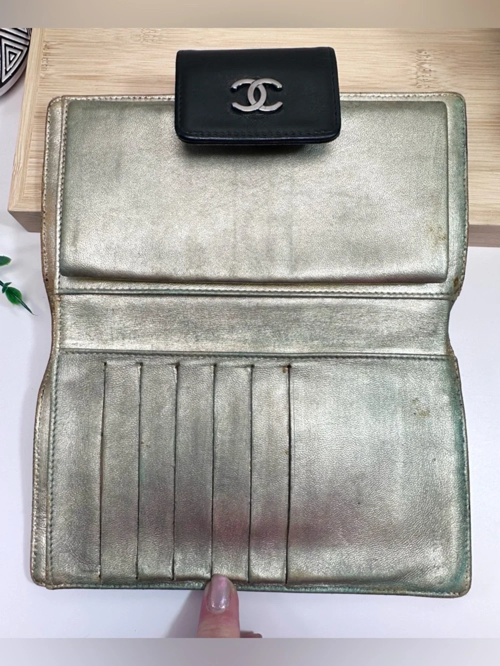 🖤Chanel Lucky Charms Black Leather Continental Wallet with COA